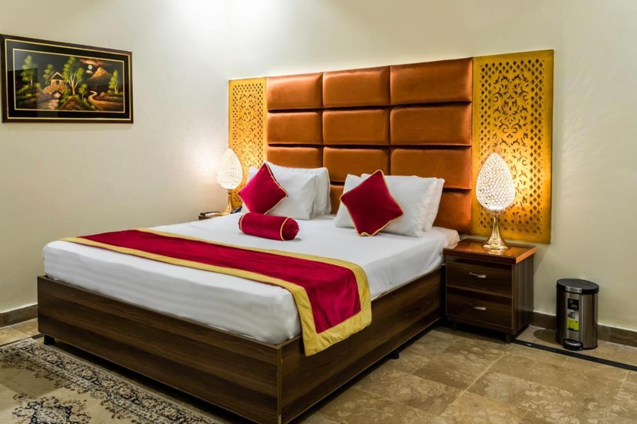 Rose Palace Hotel, Gulberg Lahaur Zewnętrze zdjęcie