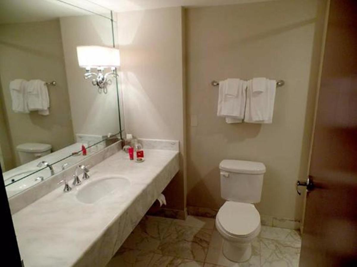 Rose Palace Hotel, Gulberg Lahaur Zewnętrze zdjęcie