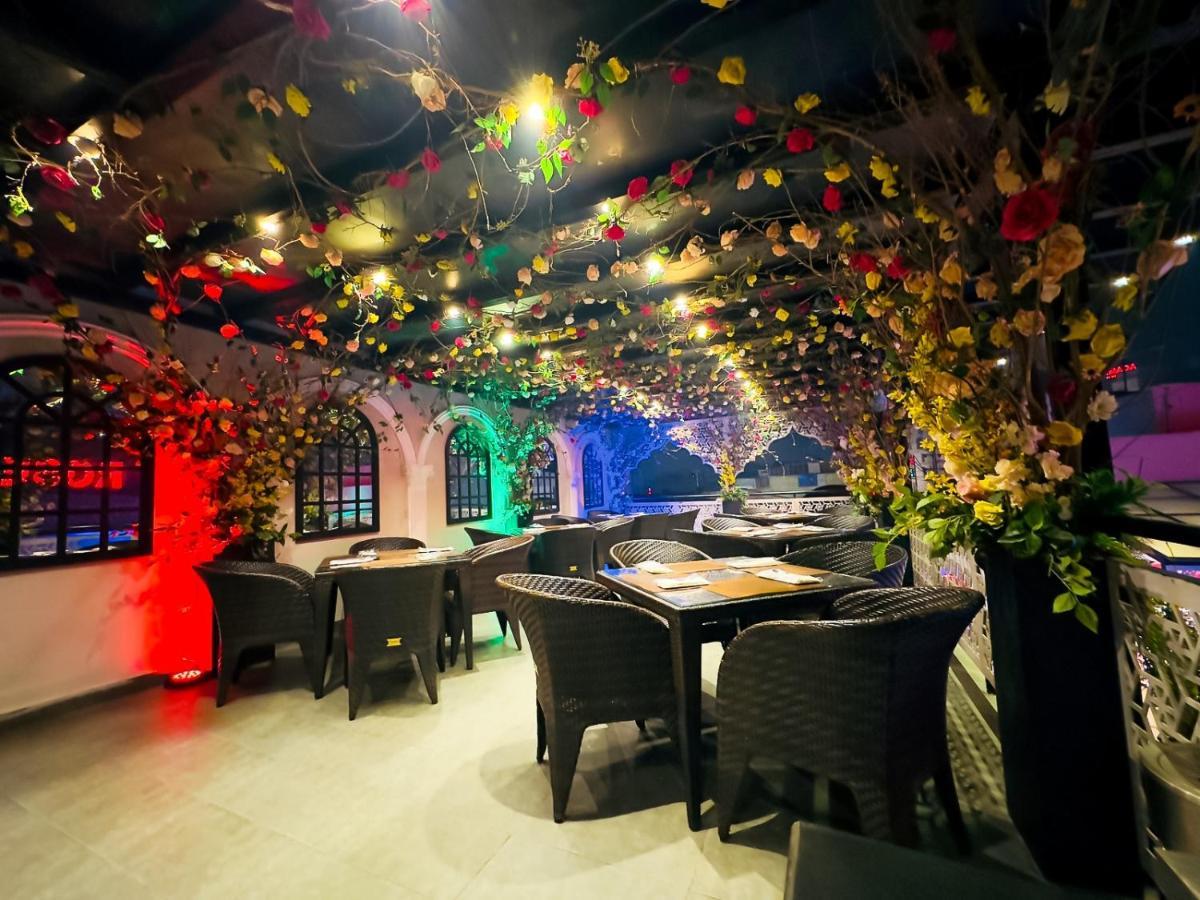 Rose Palace Hotel, Gulberg Lahaur Zewnętrze zdjęcie